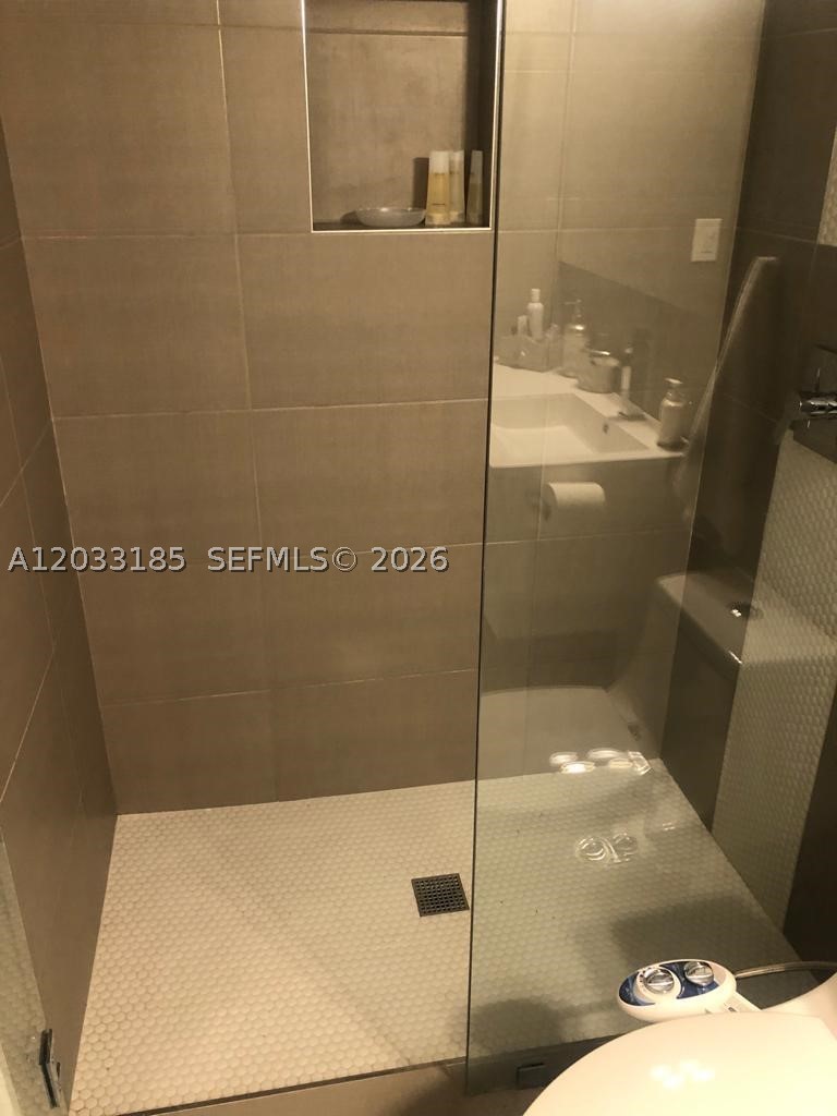 PARKER PLAZA ESTATES COND - Residential