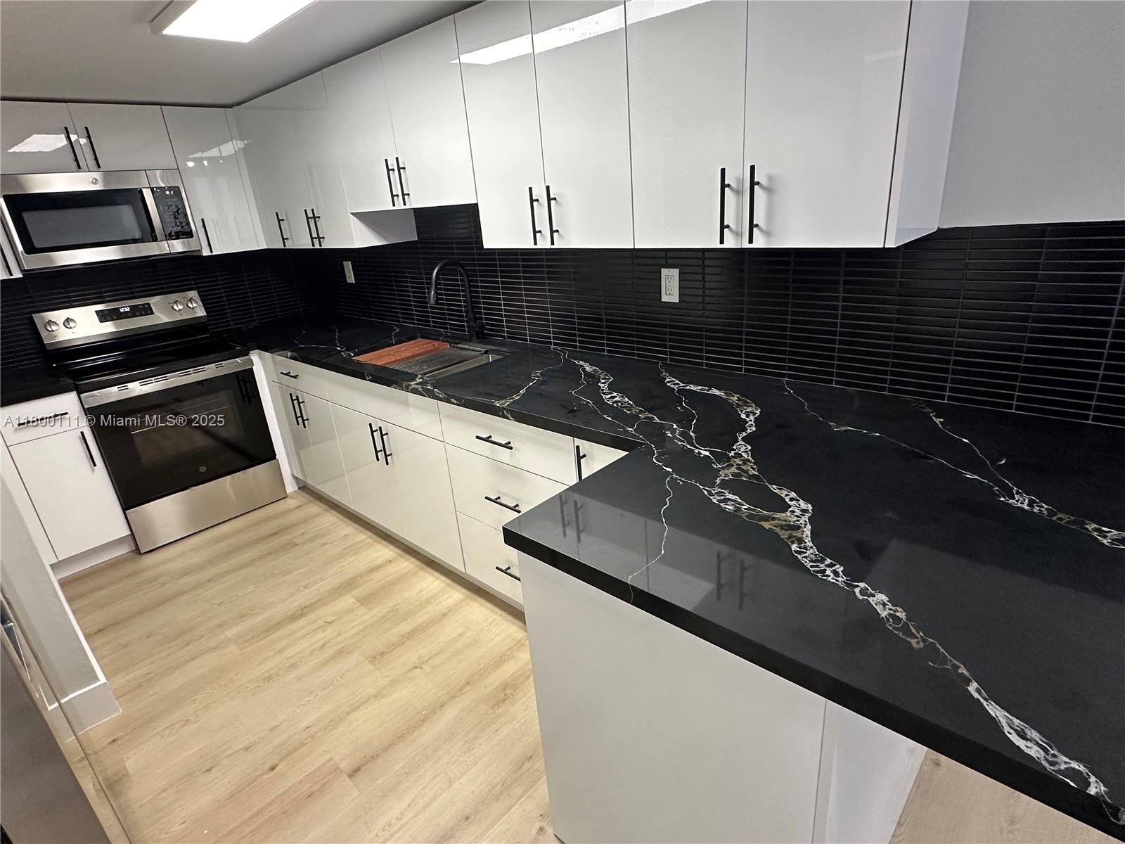 SAMARI LAKE EAST CONDO - Residential Lease