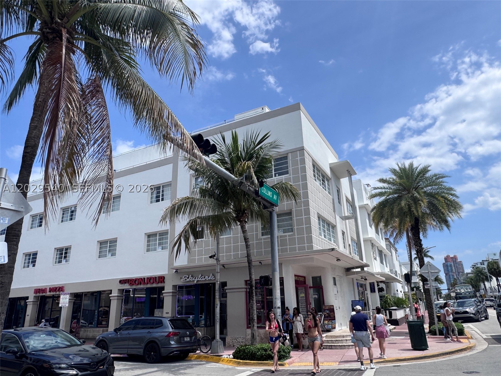 Legal AirBnB/Short term rental - Large studio apt. with full bathroom in the heart of SoBe. Open full kitchen with granite counter tops, combined living and dinning area.  Perfect for investors looking for a turn key investment property. The unit also has new impact windows. Perfect location just steps to ocean drive and the beach.