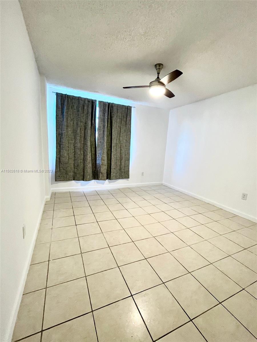 TOWER EAST INCORPORATED C - Residential Lease