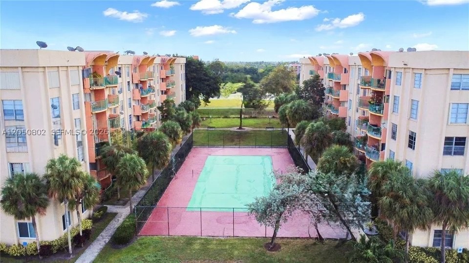 THE FOUNTAINS AT FONTAINE - Residential Lease