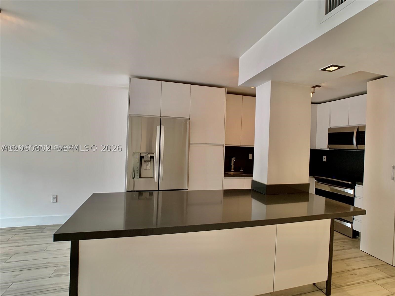 THE FOUNTAINS AT FONTAINE - Residential Lease