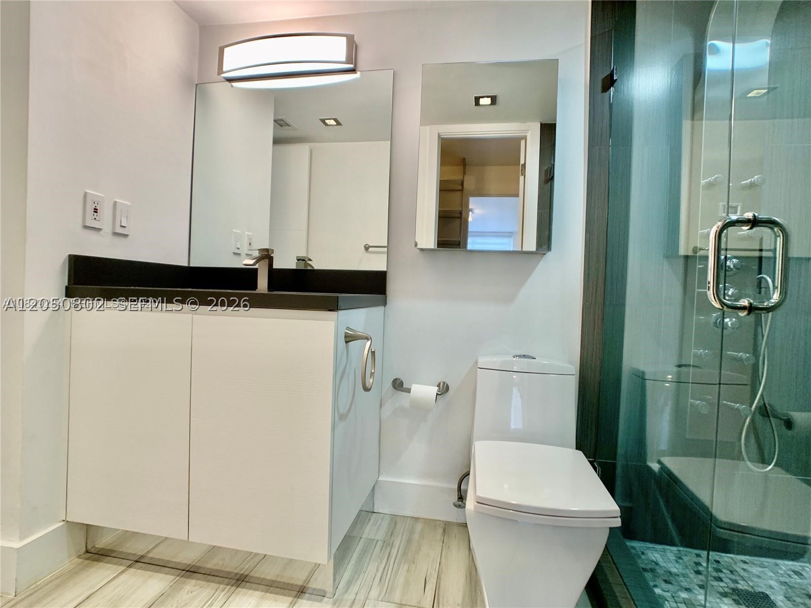 THE FOUNTAINS AT FONTAINE - Residential Lease