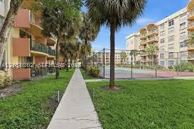THE FOUNTAINS AT FONTAINE - Residential Lease