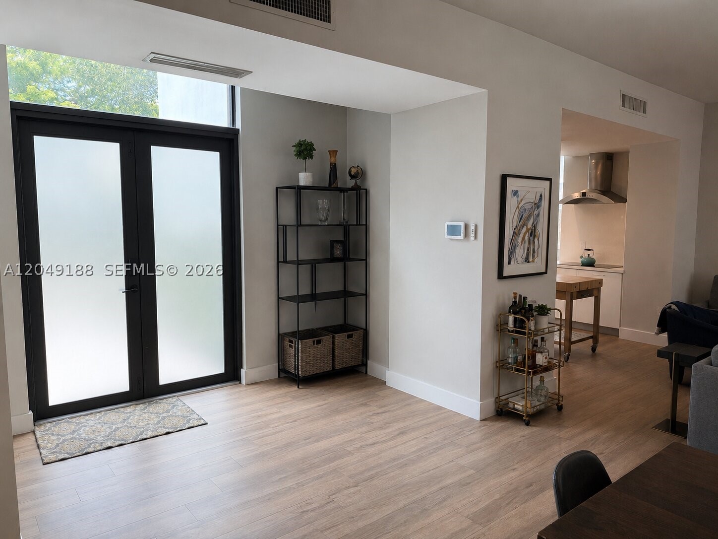 8600 EAST DIXIE - Residential Lease