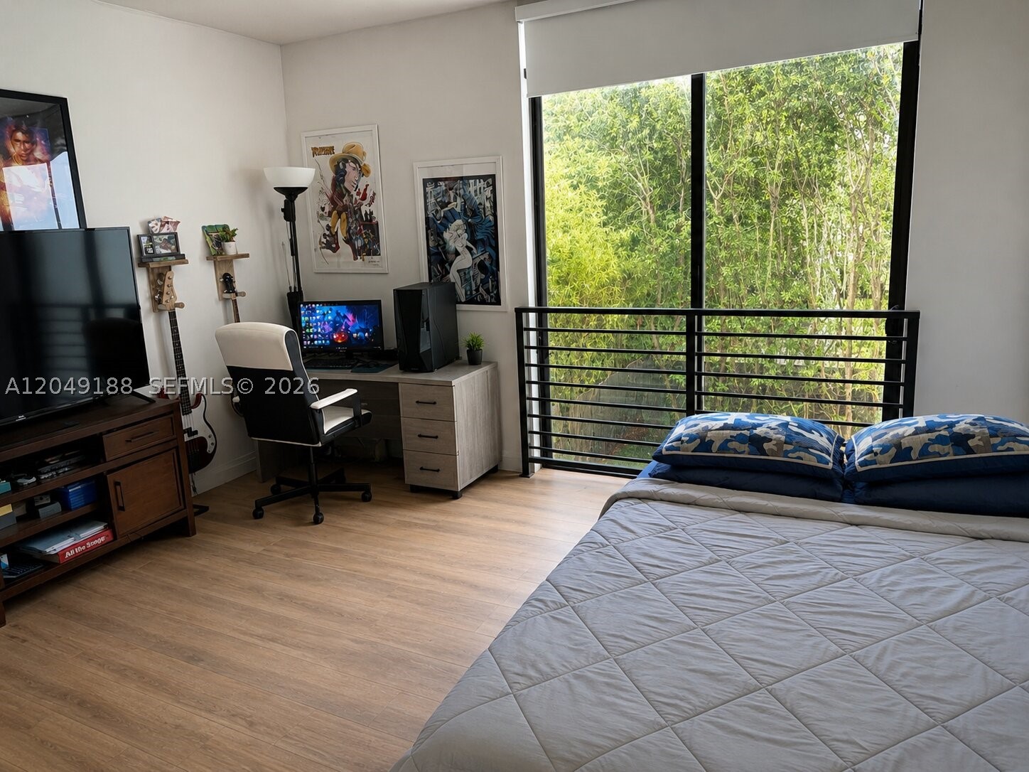 8600 EAST DIXIE - Residential Lease