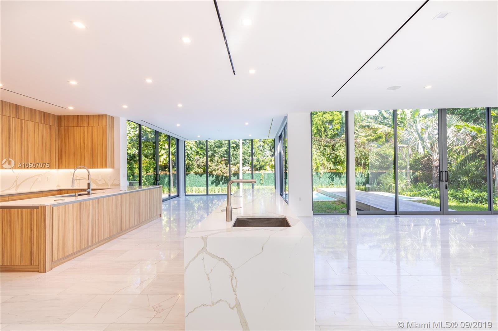 NAUTILUS EXTENSION 3RD - Residential