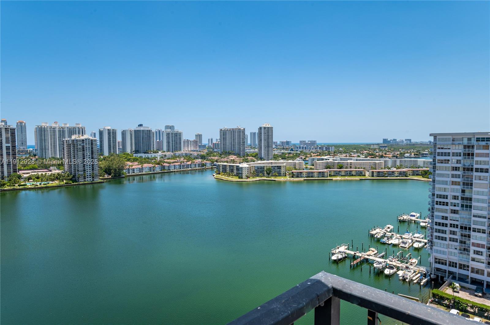 COMMODORE PLAZA CONDO - Residential