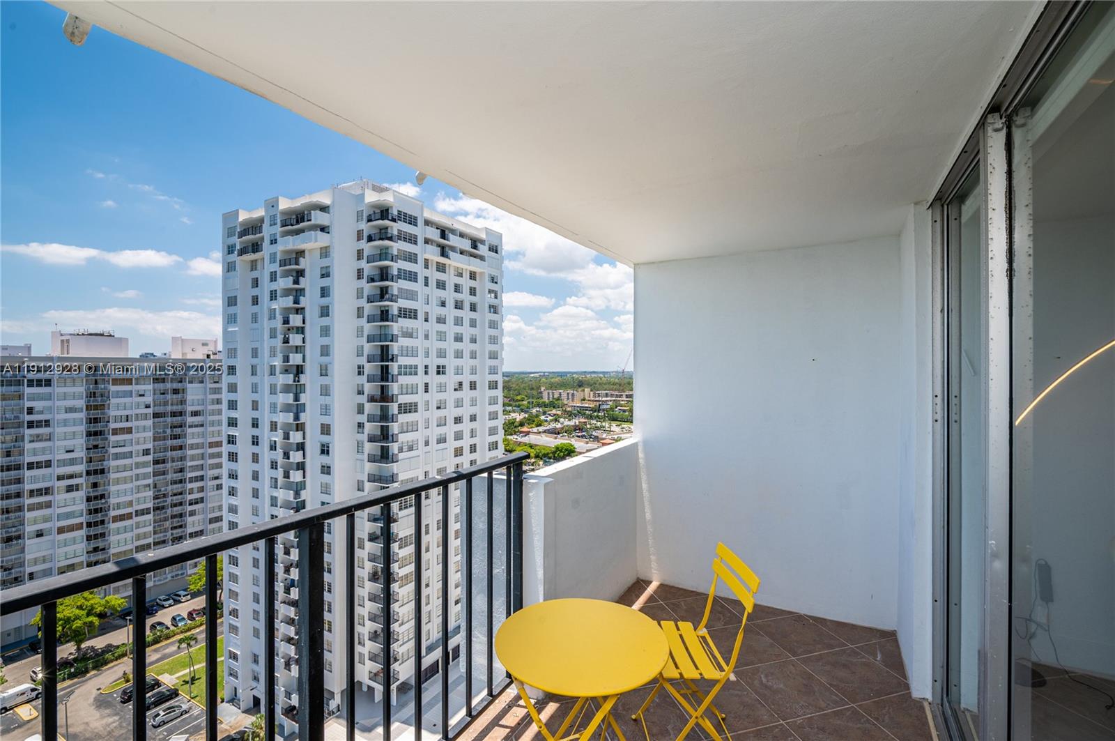 COMMODORE PLAZA CONDO - Residential
