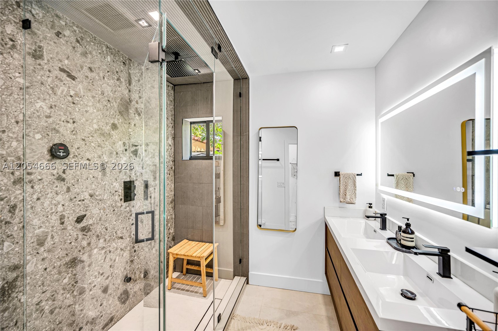 BRICKELL ESTATES - Residential