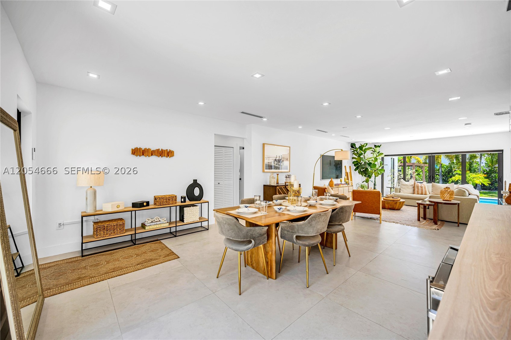BRICKELL ESTATES - Residential