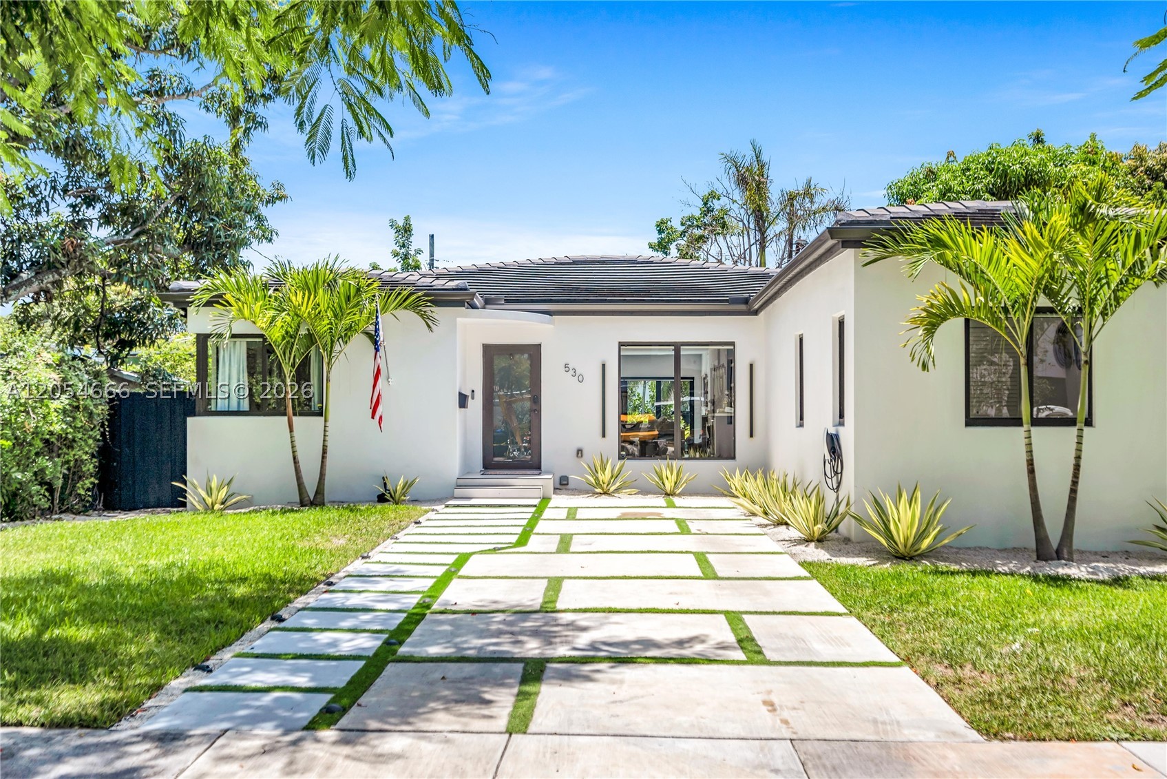 BRICKELL ESTATES - Residential