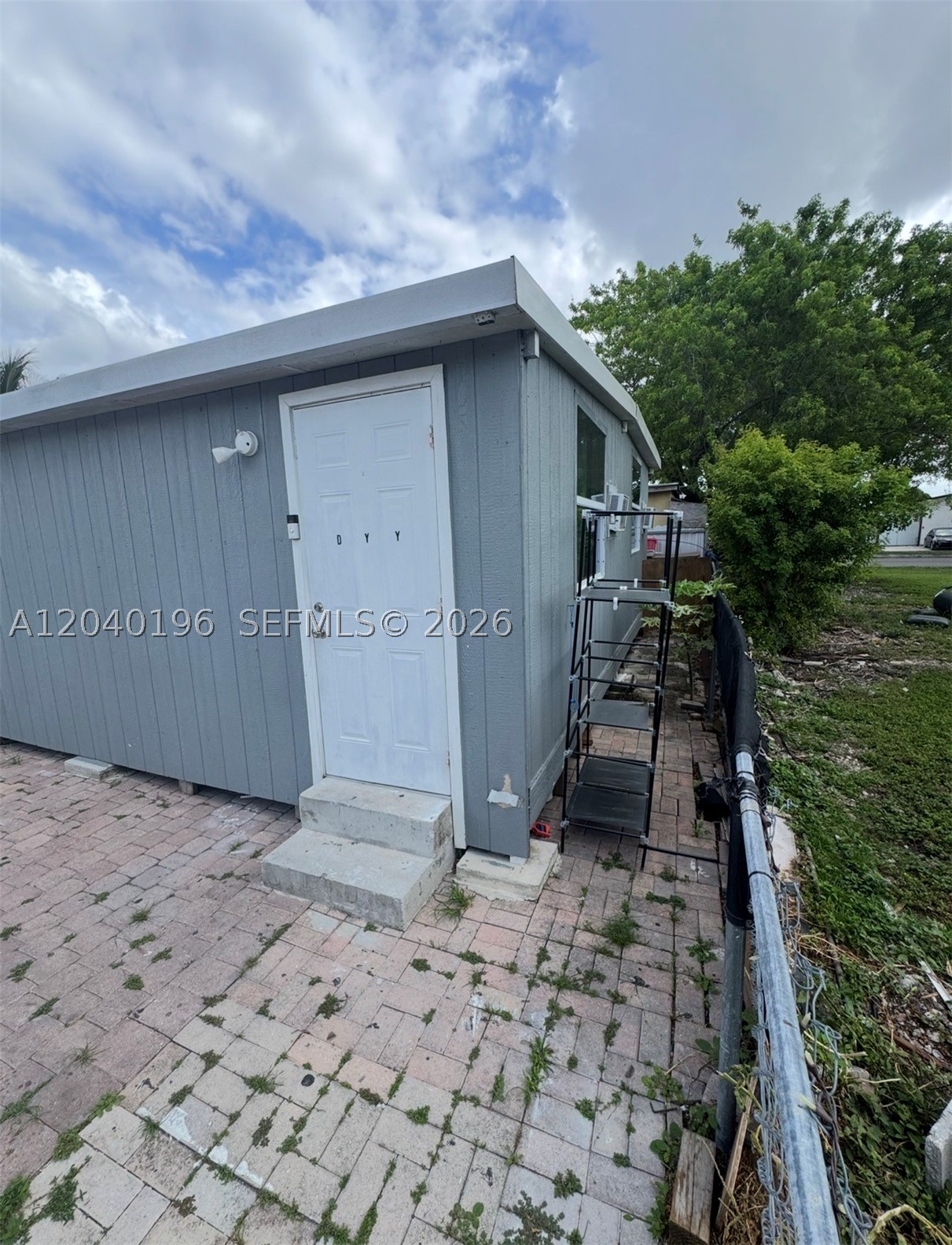University Lakes - Residential