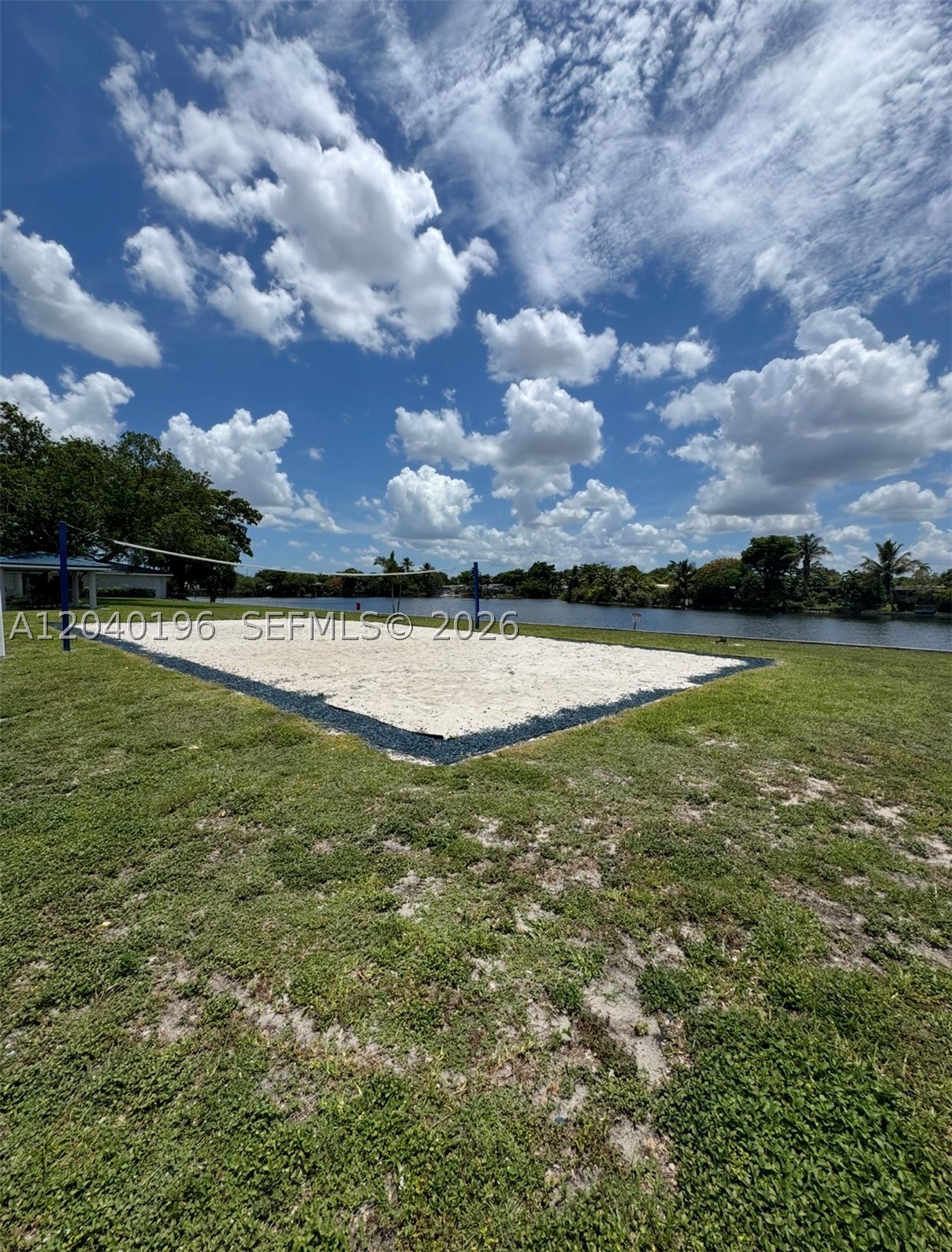 University Lakes - Residential