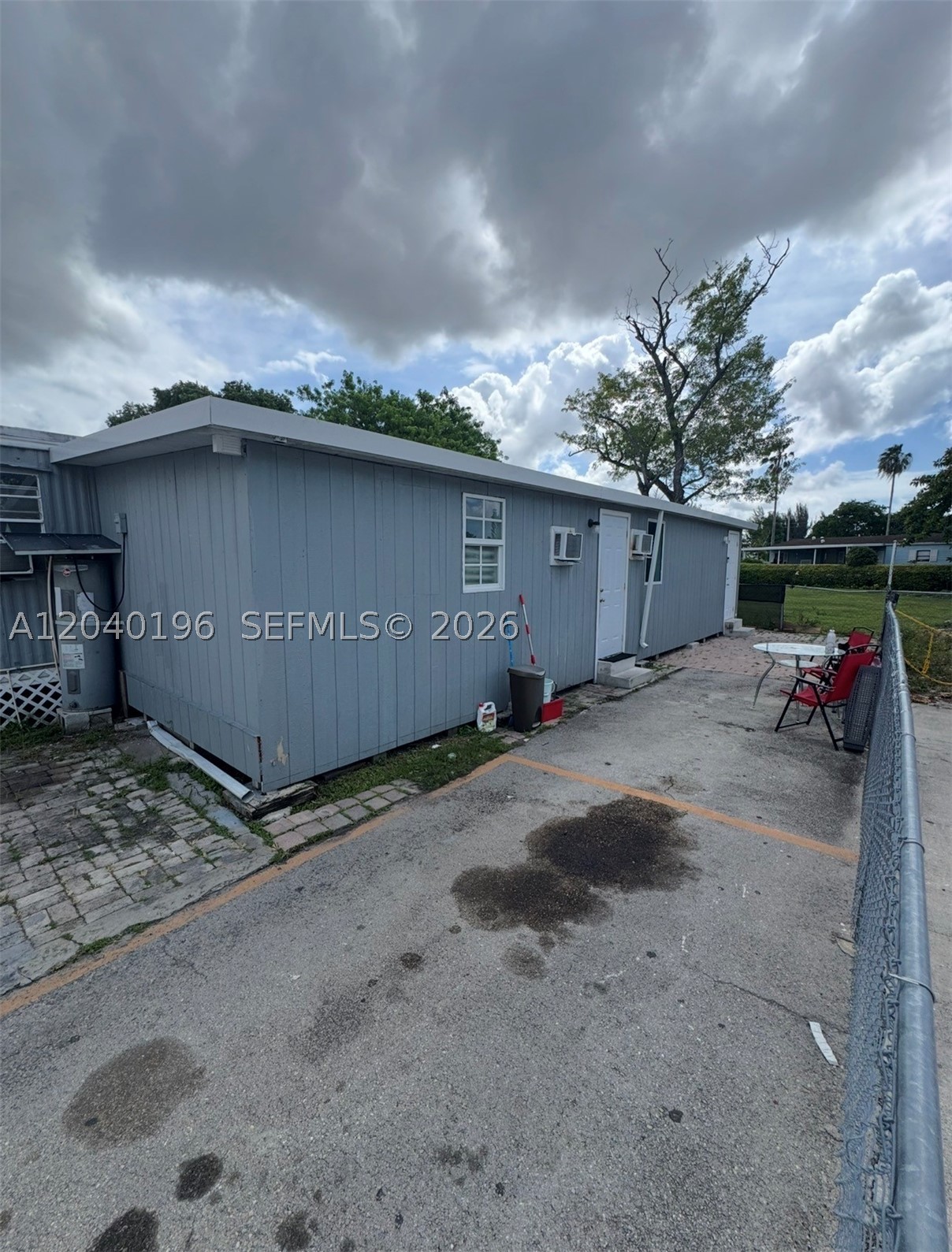 University Lakes - Residential