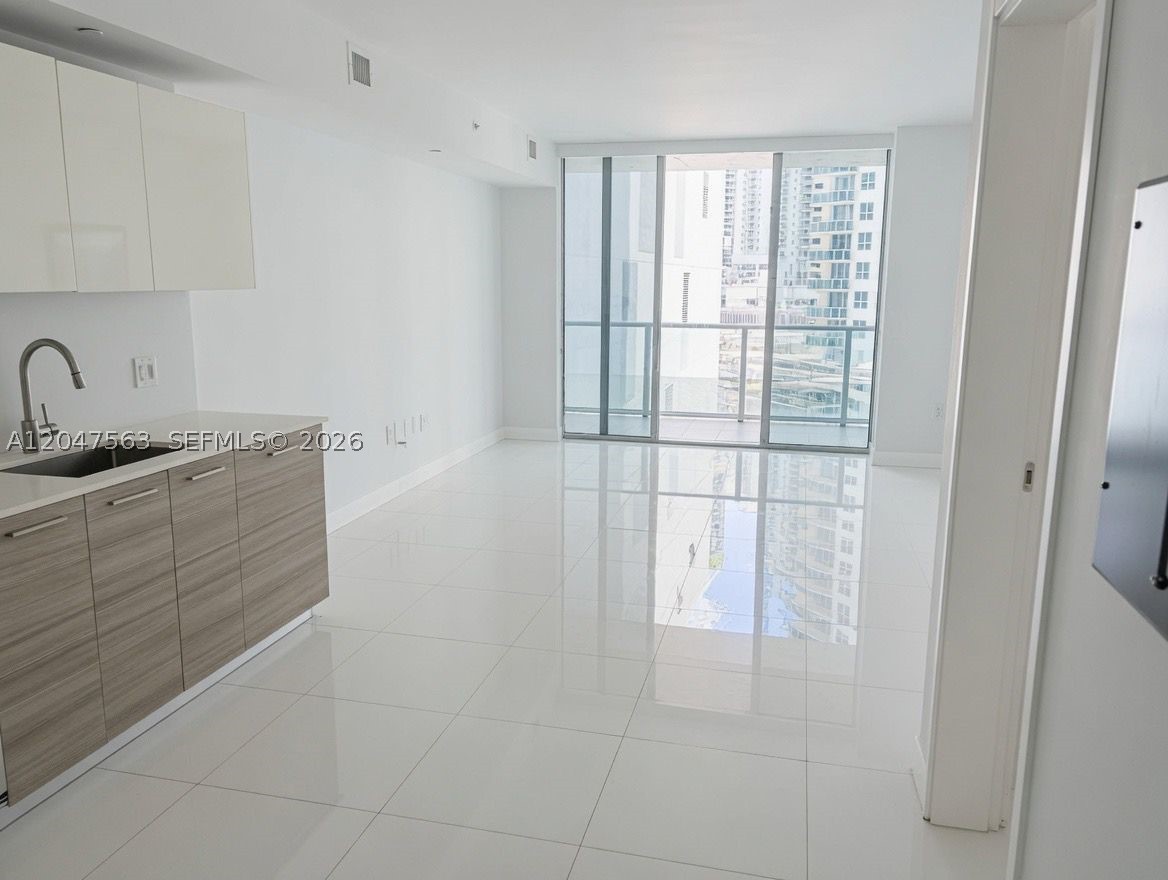 BRICKELL HOUSE CONDO - Residential