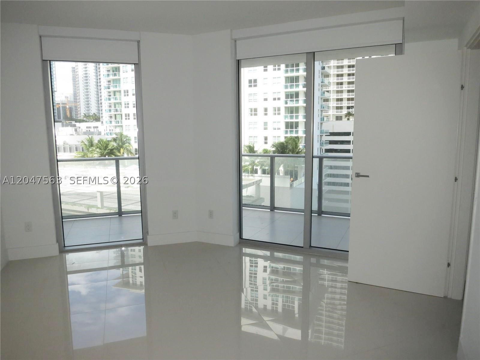 BRICKELL HOUSE CONDO - Residential