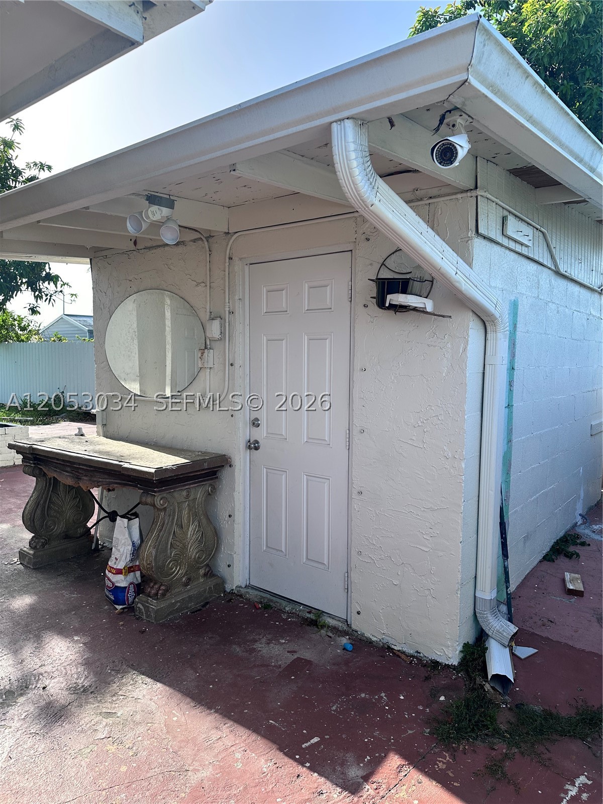 LOS ANGELES ESTATES SEC 3 - Residential Lease