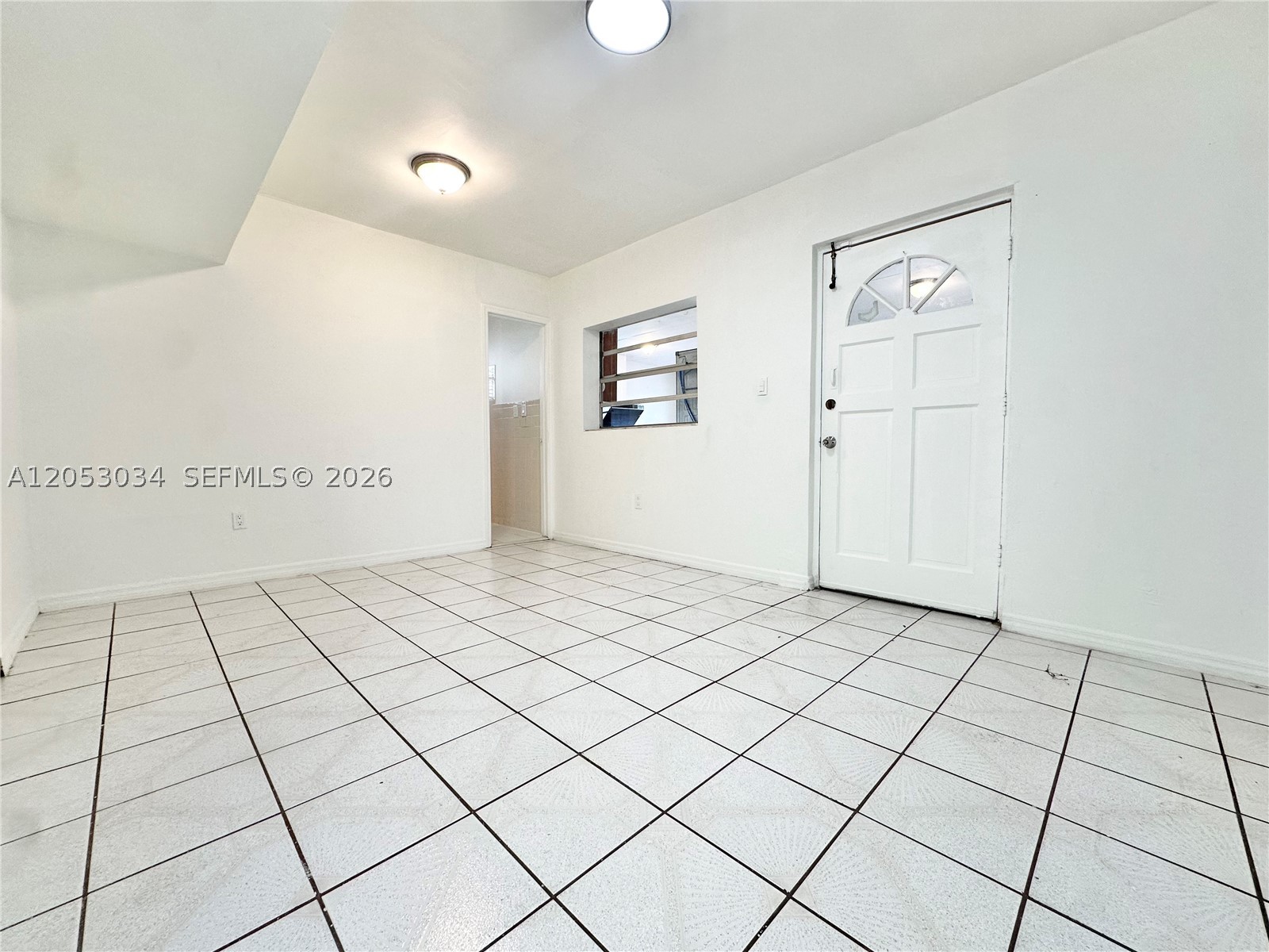 LOS ANGELES ESTATES SEC 3 - Residential Lease