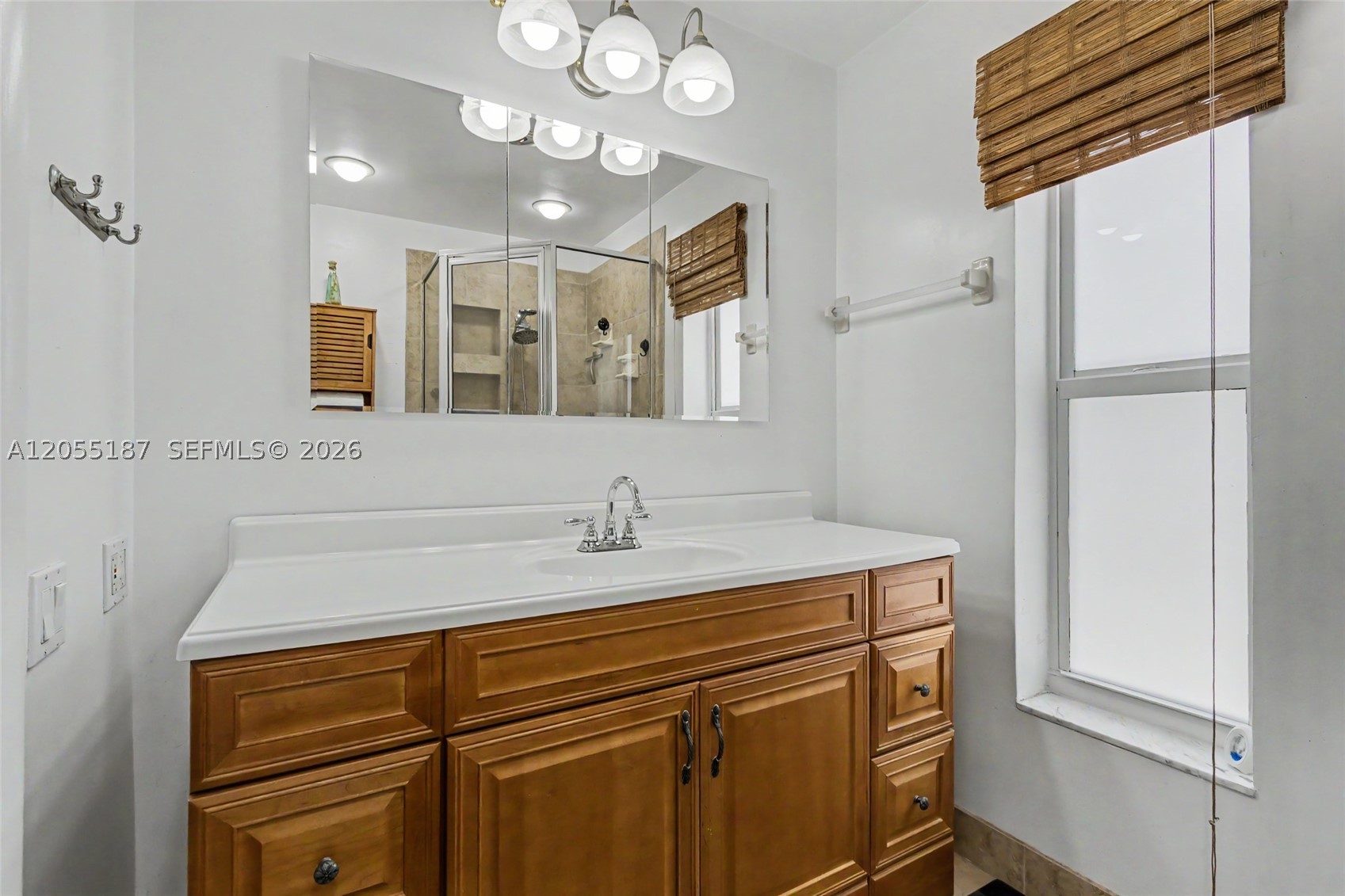 OAKLAND HILLS 5 SEC - Residential