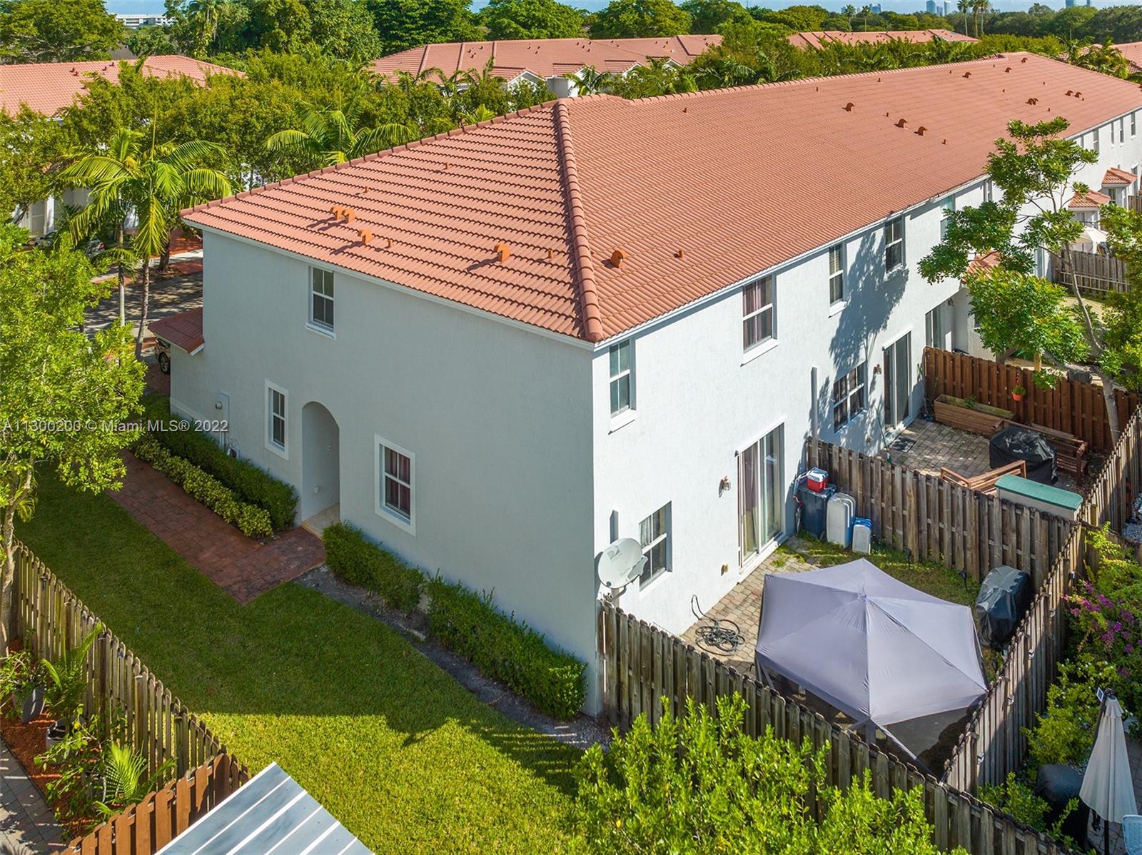 IVES DAIRY TOWNHOMES - Residential