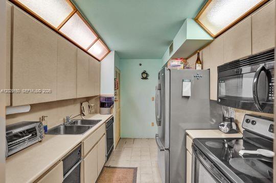 BRICKELL EAST CONDO - Residential Lease