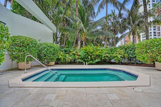 BRICKELL EAST CONDO - Residential Lease