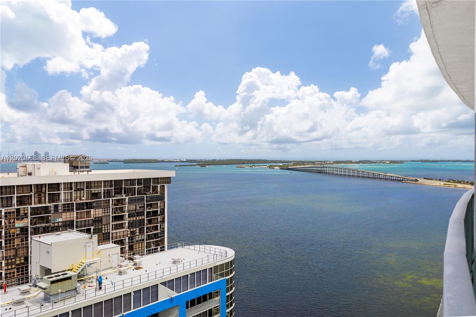 Beautifully remodeled unit 1 bedroom/1 bathroom in Skyline at Brickell with stunning city and bay views. This residence features high-end upgrades throughout, including an open modern kitchen with premium appliances, upgraded bathroom, and elegant finishes that create a sophisticated and move-in-ready living space. Bright and spacious layout with floor-to-ceiling windows, offering spectacular views and abundant natural light.
Skyline offers excellent amenities including a bayfront pool with breathtaking water views, tennis courts, pet park, playground, BBQ area, fully equipped gym, sauna, and 24-hour security. Enjoy luxury living in one of Brickell’s most desirable waterfront buildings, close to restaurants, shopping, and entertainment. A perfect combination of luxury, comfort, and prime Brickell location.