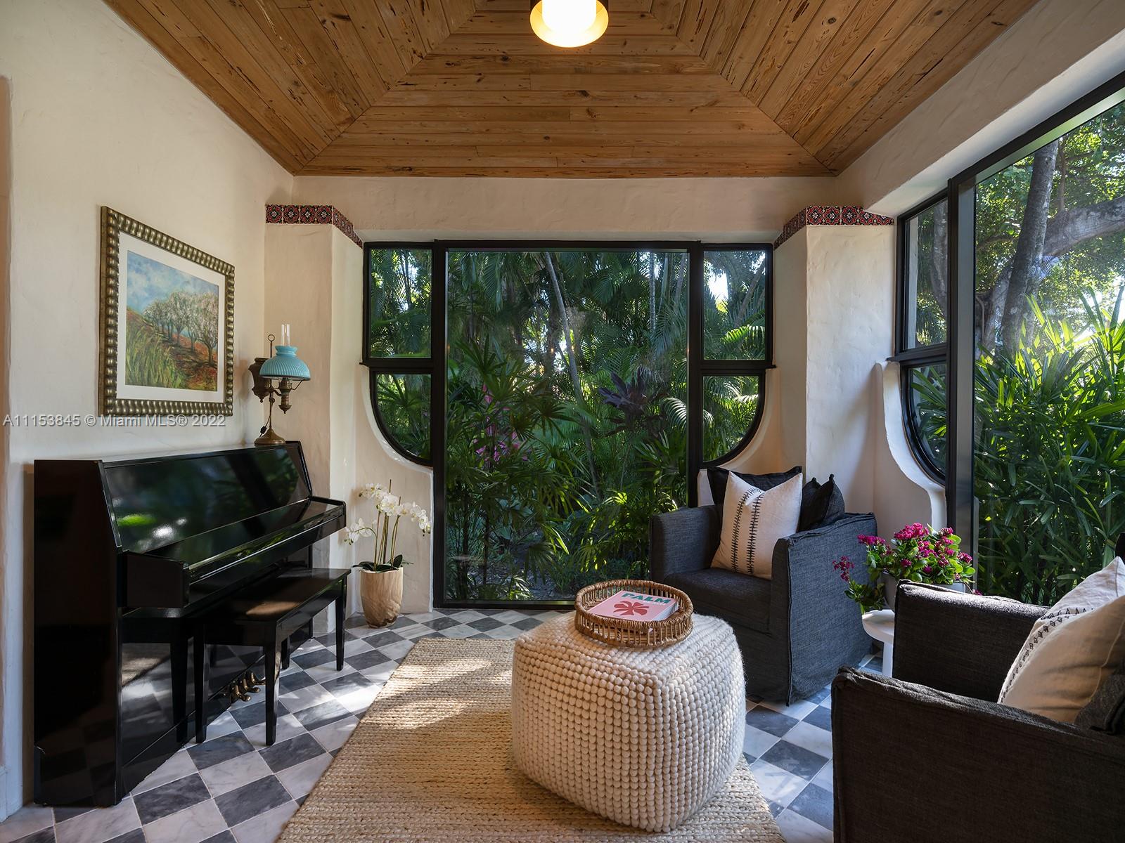 CORAL GABLES SEC E - Residential
