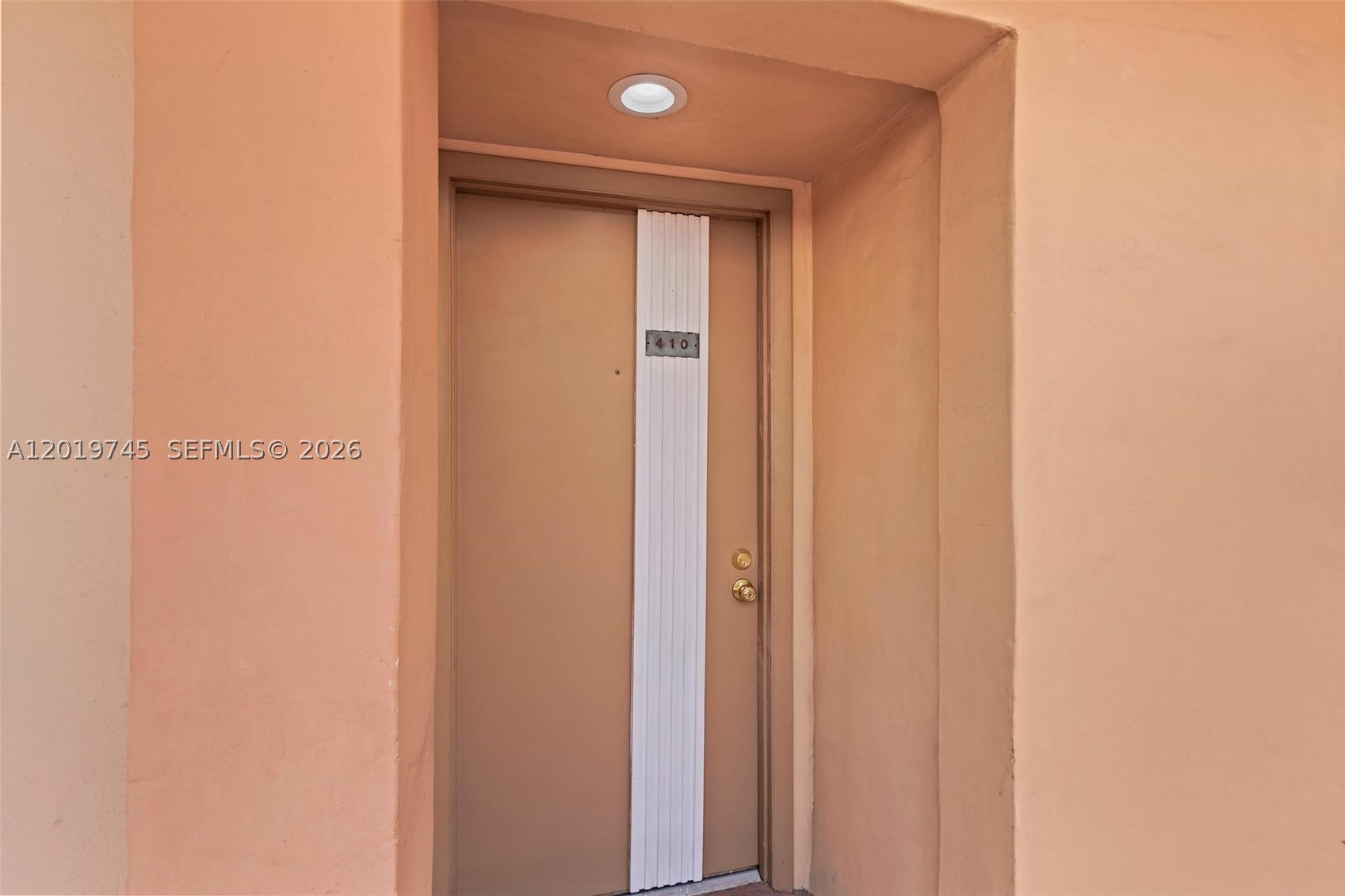 HORIZONS WEST CONDO #5 - Residential
