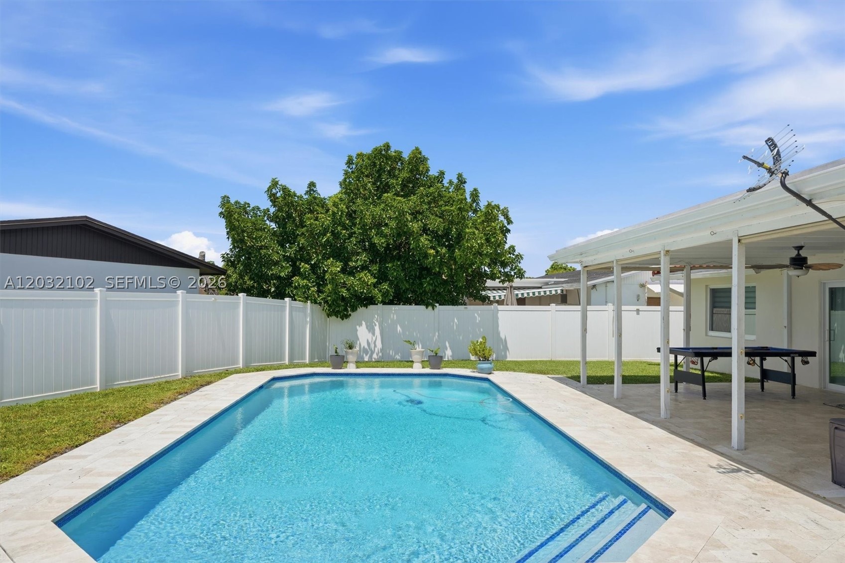 WINSTON PARK UNIT 4 - Residential
