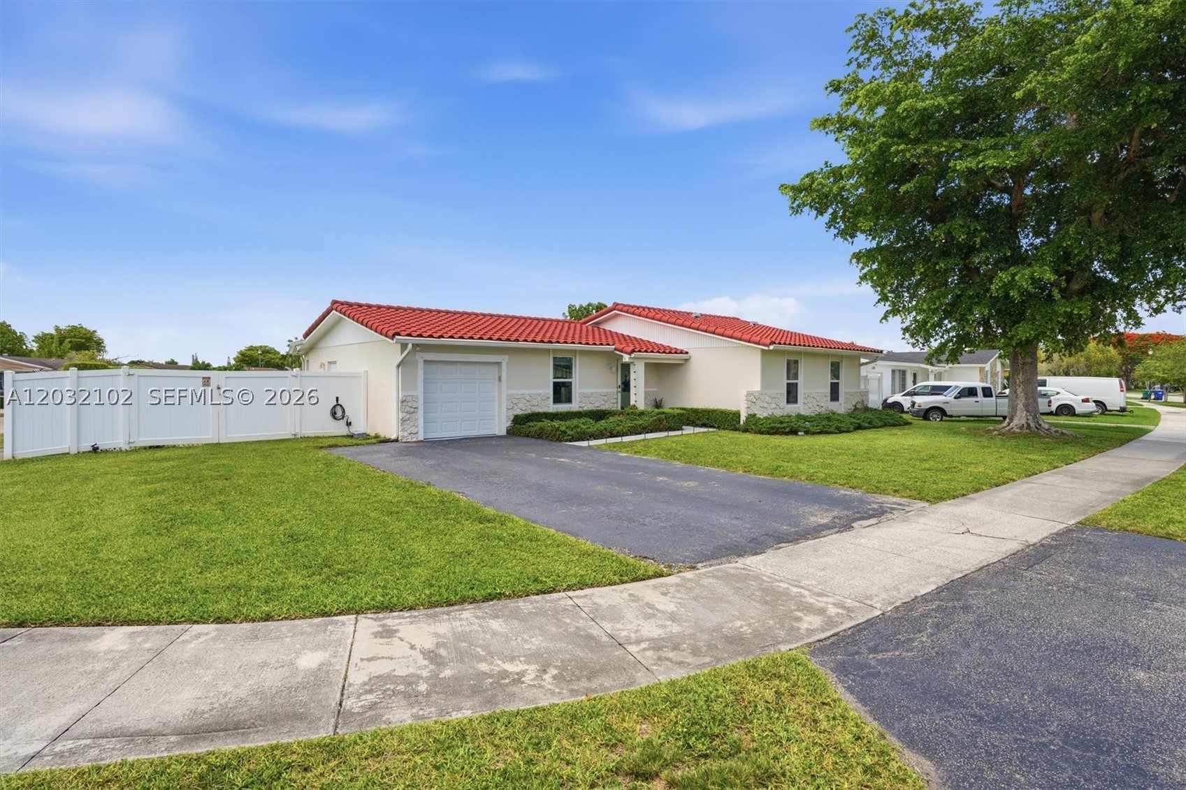 WINSTON PARK UNIT 4 - Residential