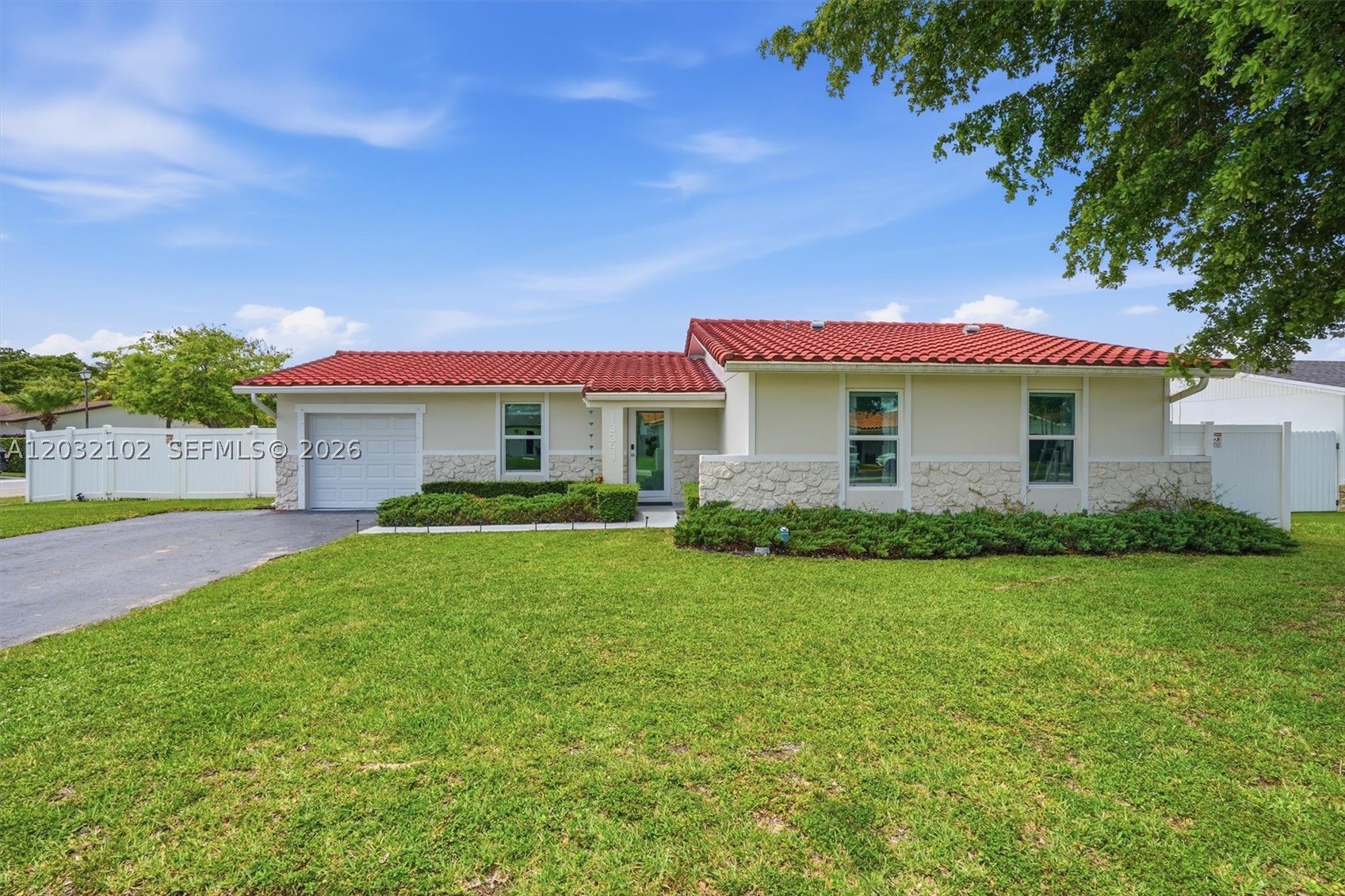 WINSTON PARK UNIT 4 - Residential