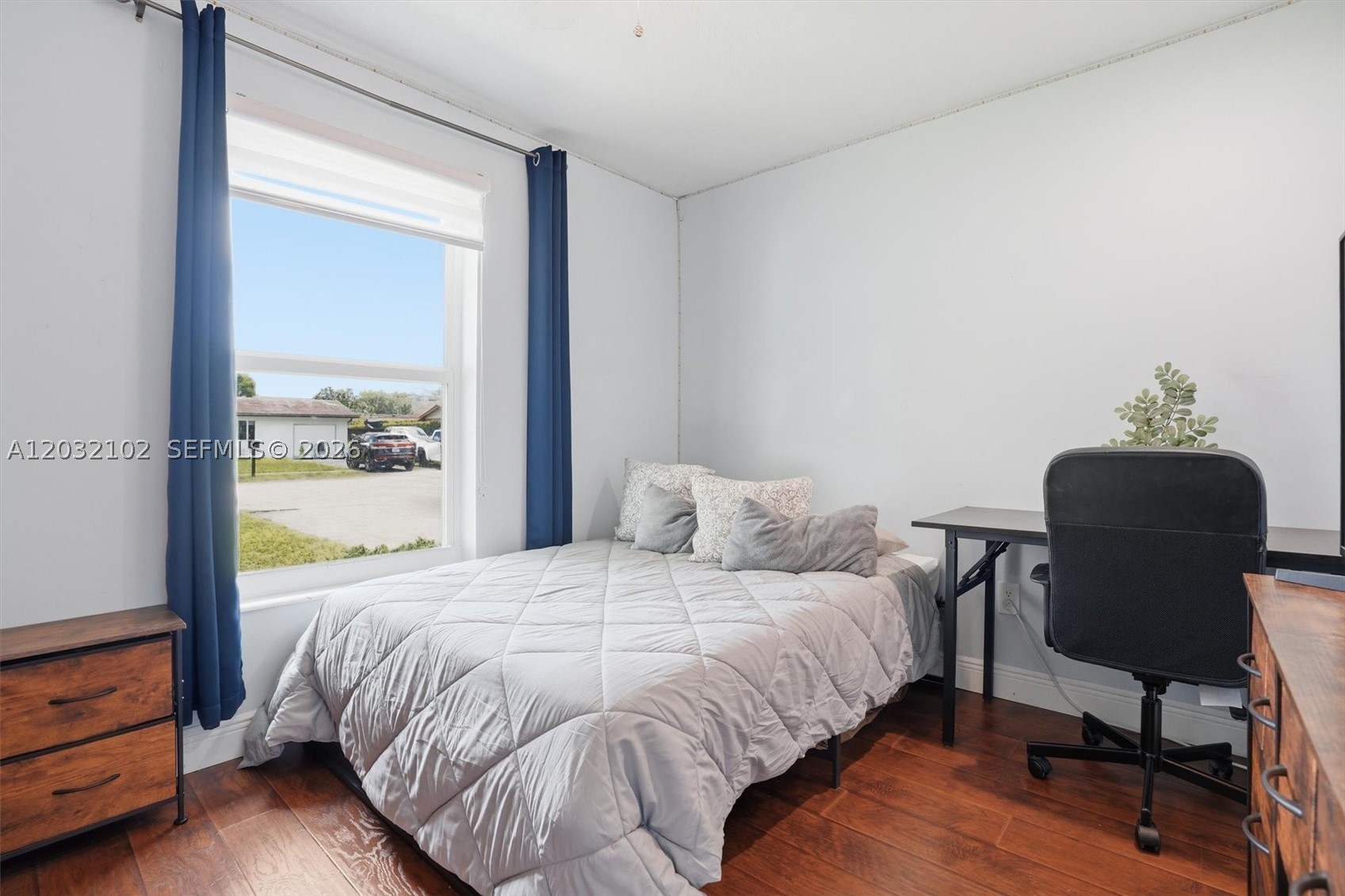 WINSTON PARK UNIT 4 - Residential