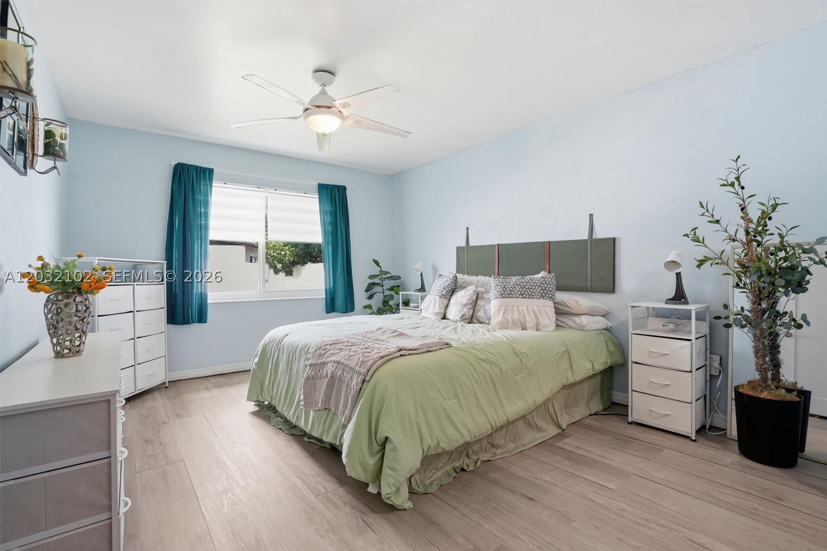 WINSTON PARK UNIT 4 - Residential