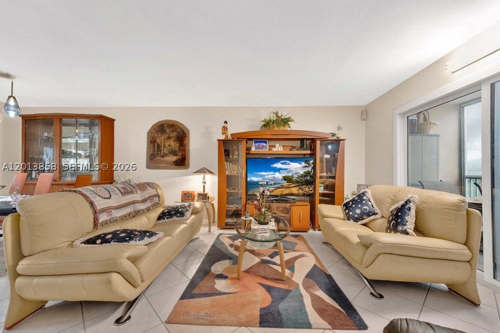 Cambridge at Century - Residential