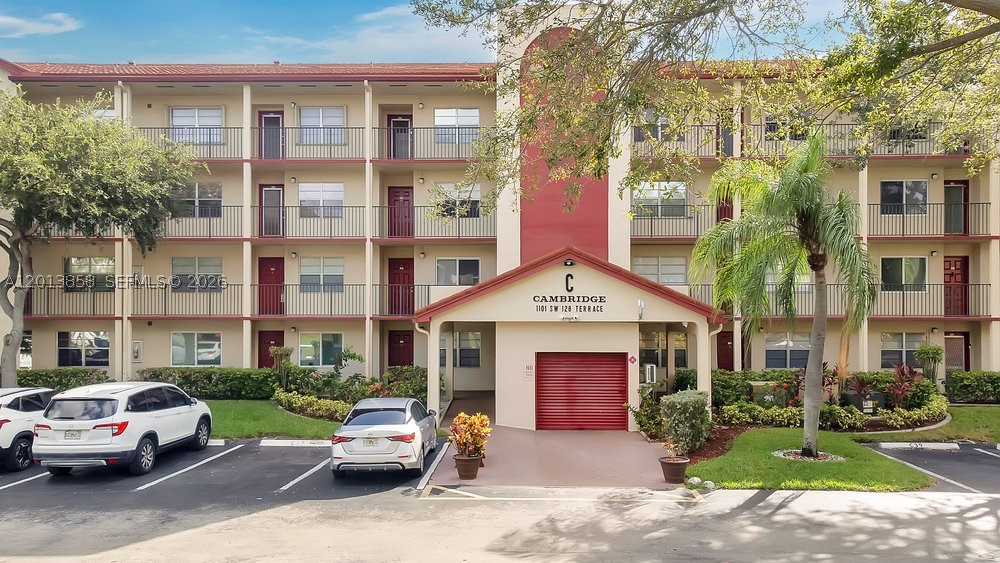 Cambridge at Century - Residential