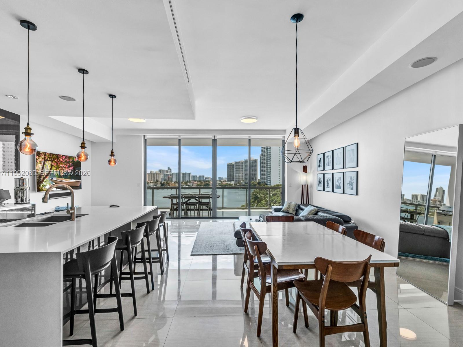 ECHO CONDO - Residential