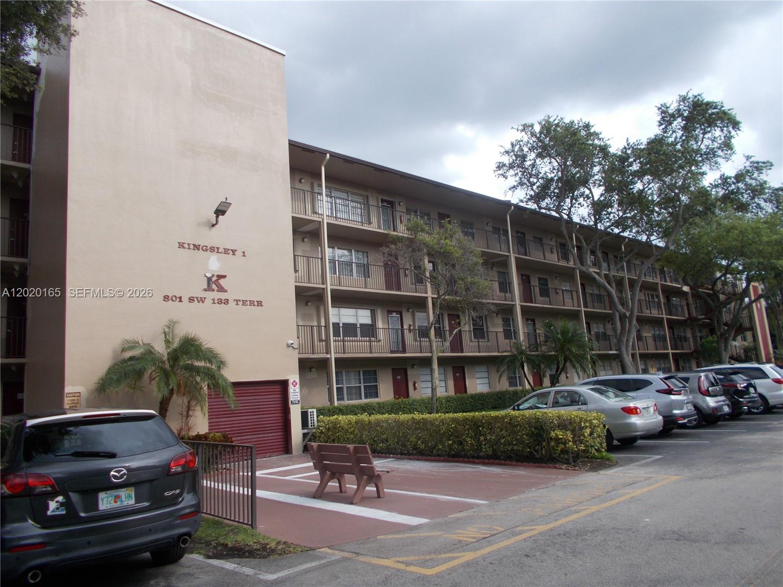 KINGSLEY AT CENTURY VILLA - Residential
