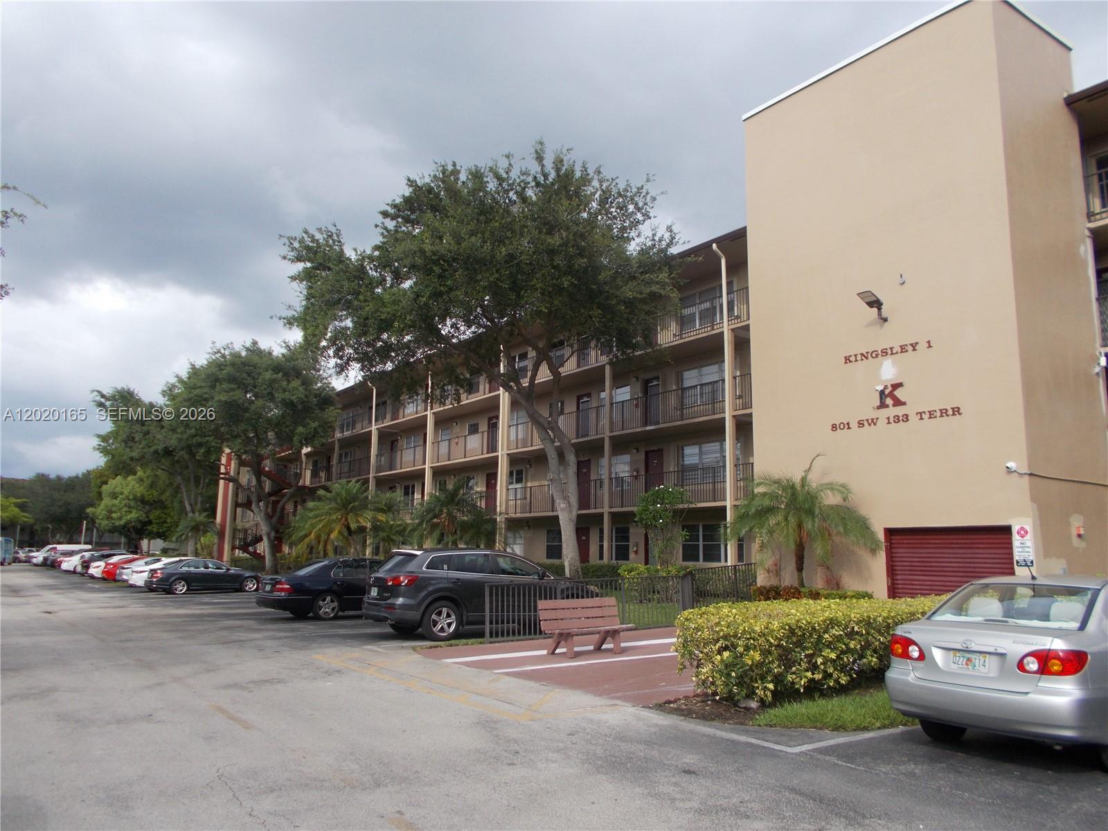 KINGSLEY AT CENTURY VILLA - Residential