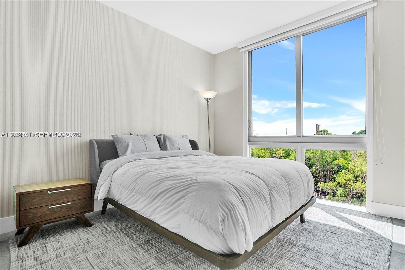 THE HARBOUR SOUTH CONDO - Residential