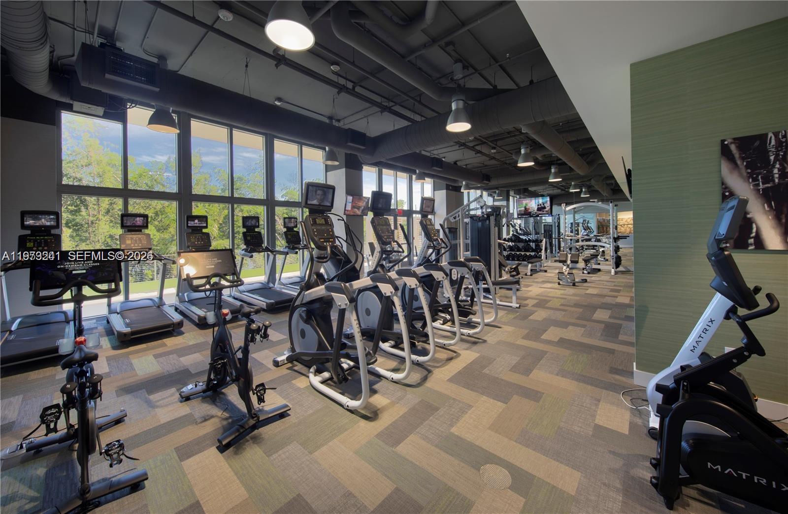 THE HARBOUR SOUTH CONDO - Residential
