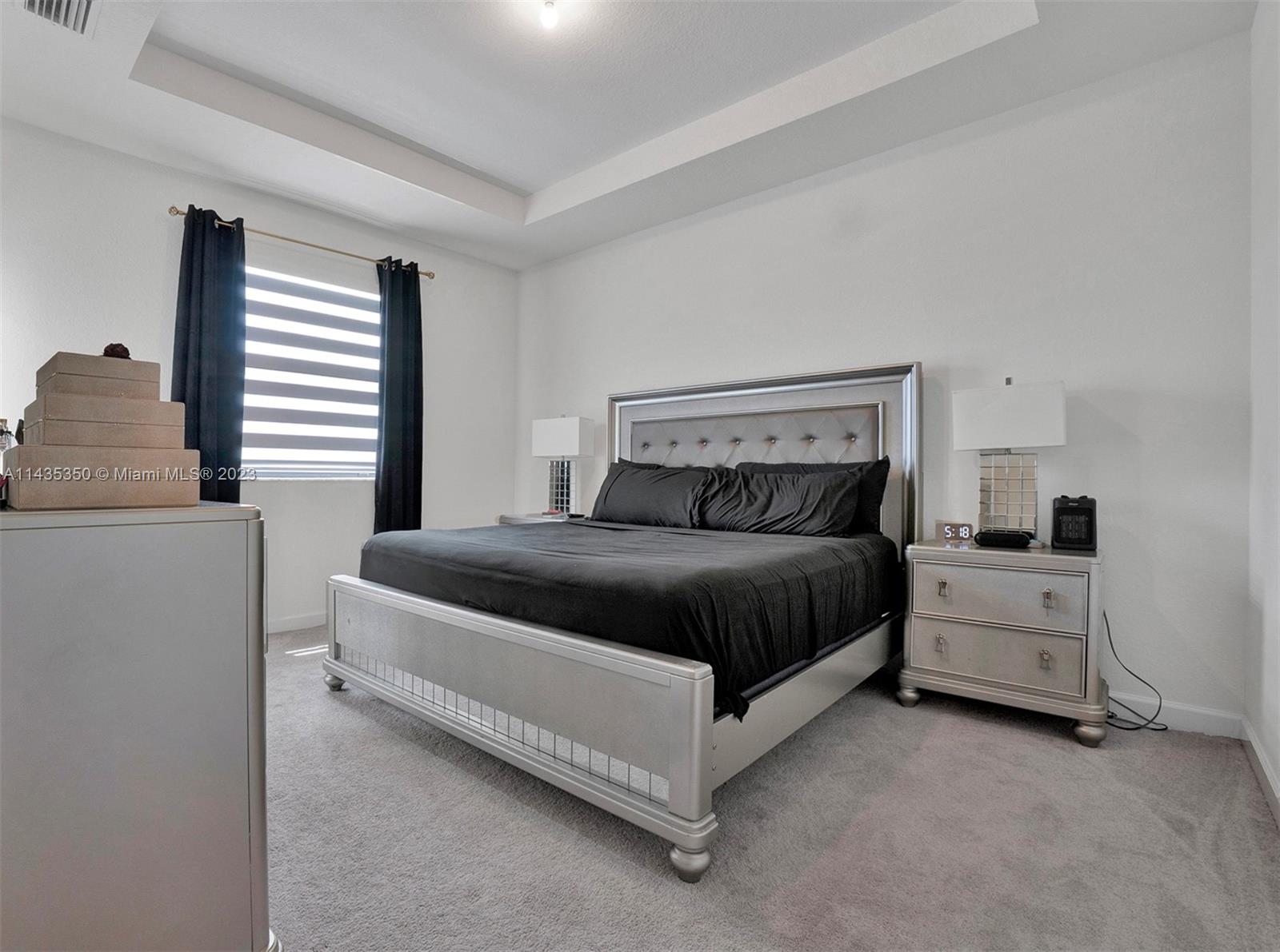 VISTA LAGO - Residential