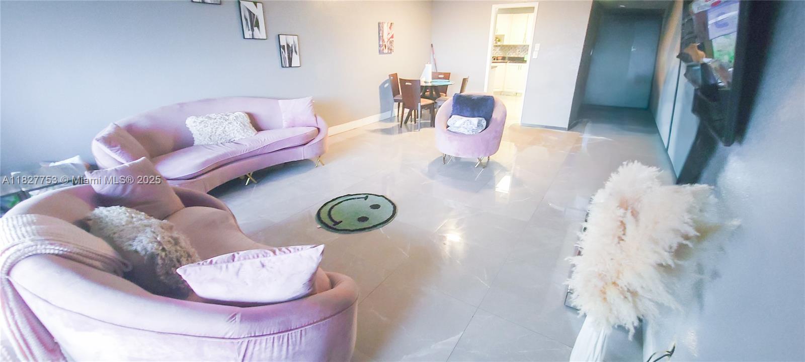 LAKES OF INVERRARY CONDO - Residential