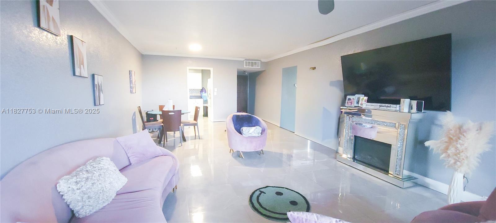 LAKES OF INVERRARY CONDO - Residential