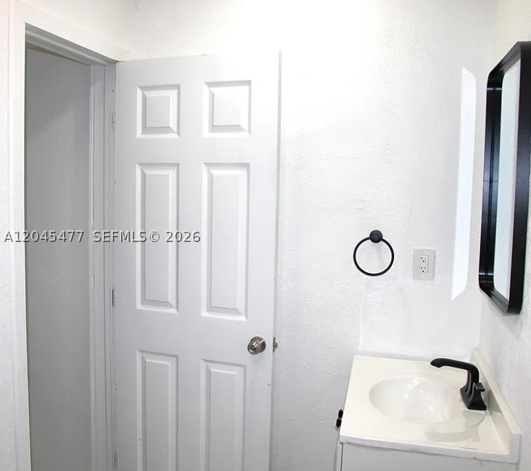 VILLAS AT CUTLER BAY COND - Residential