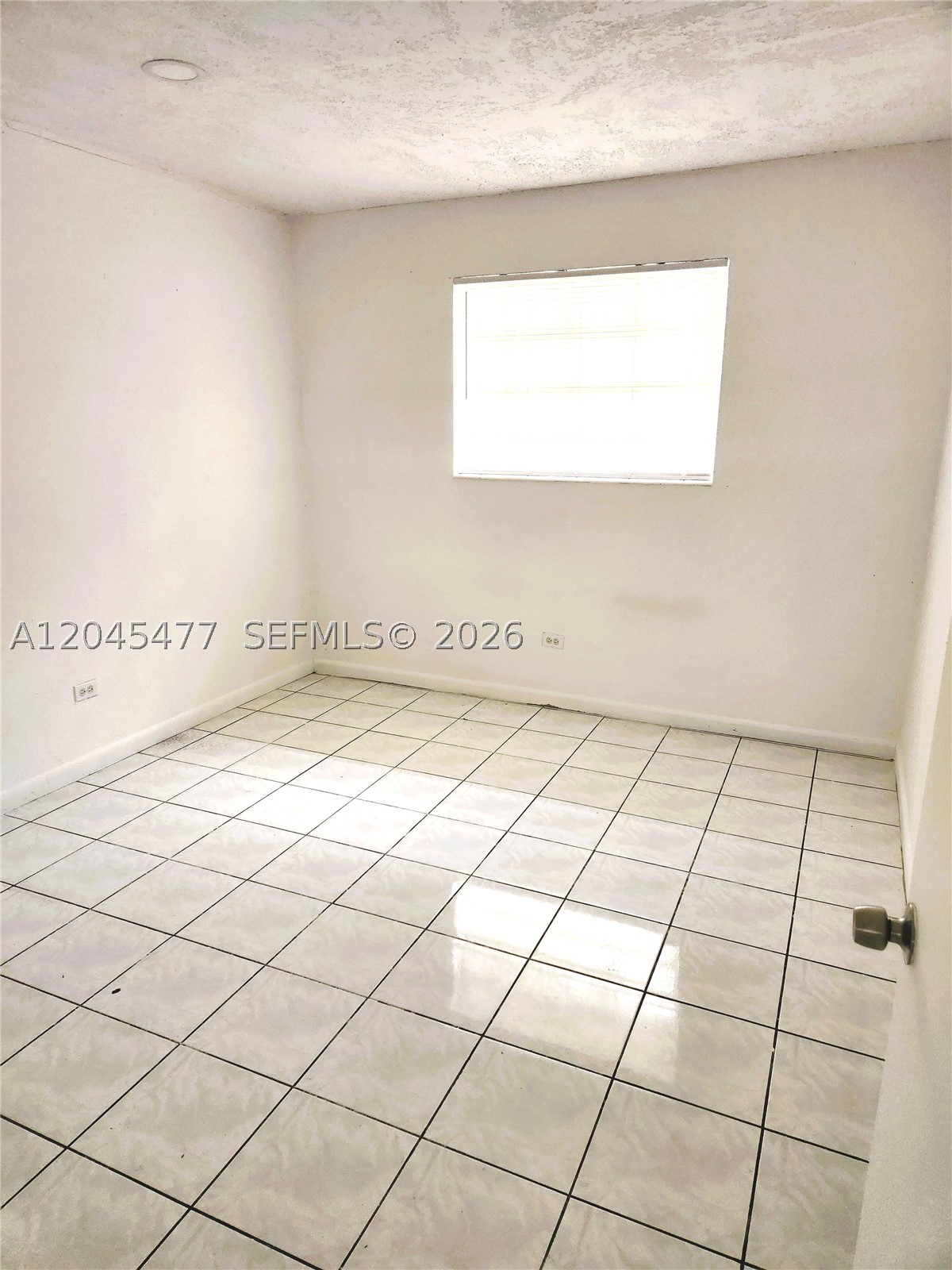 VILLAS AT CUTLER BAY COND - Residential
