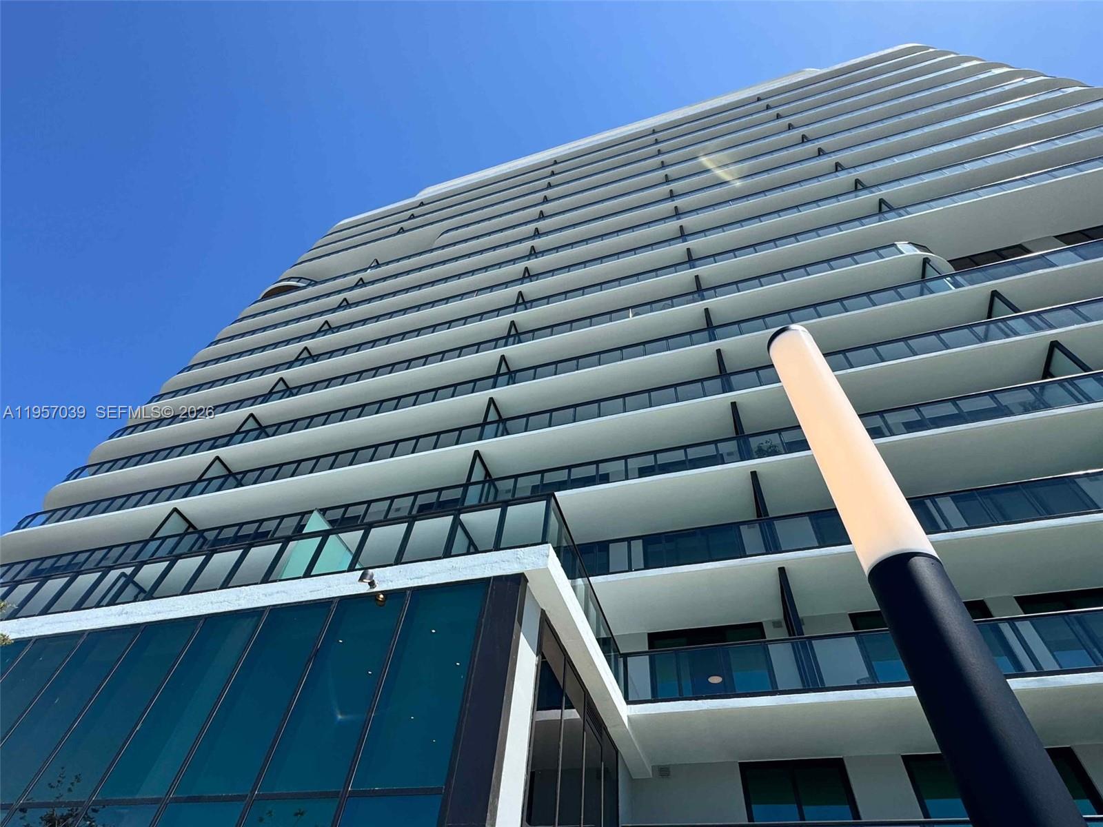 72 Park cond - Residential