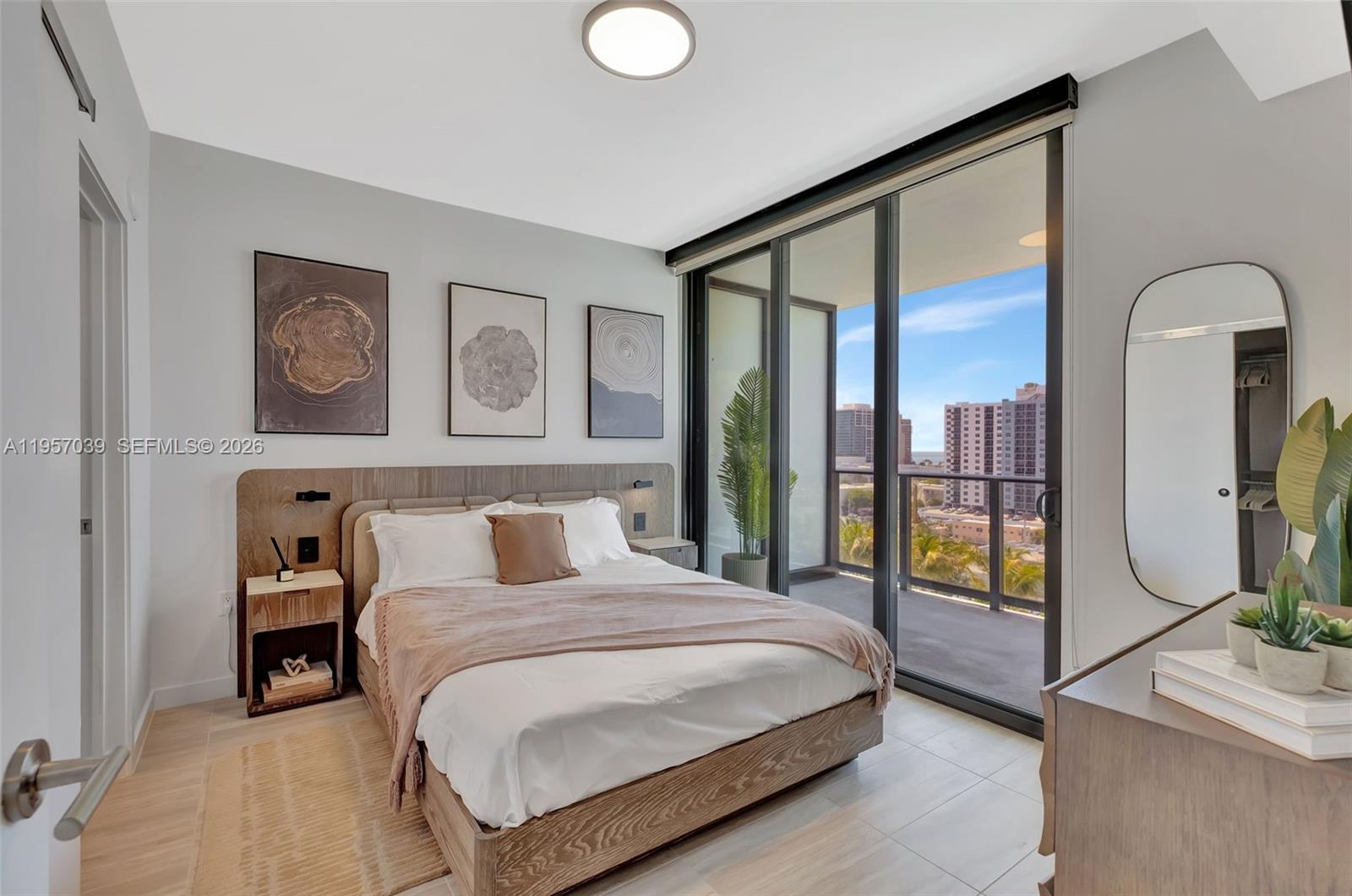 72 Park cond - Residential