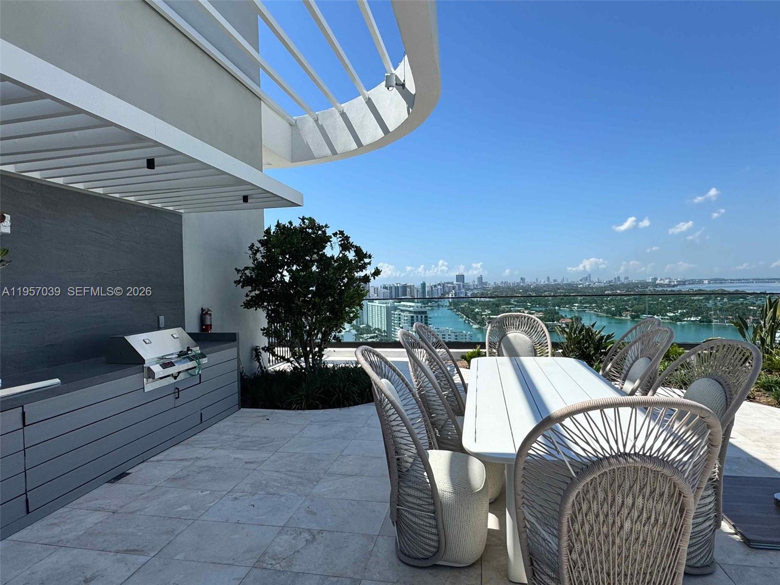 72 Park cond - Residential
